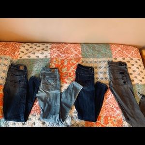 4 American Eagle jeans